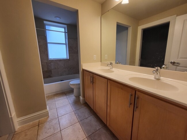Building Photo - 6126 Washington Blvd Unit Apt 102
