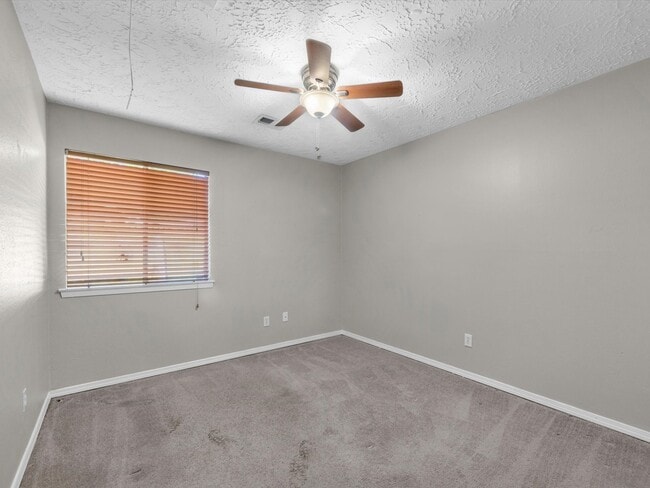 Building Photo - 4202 W Peachfield Cir