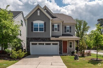 Building Photo - 4 Bedroom 4 Bath Home in Cary close to RTP!