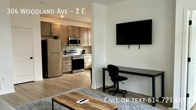 Building Photo - 304 Woodland Ave