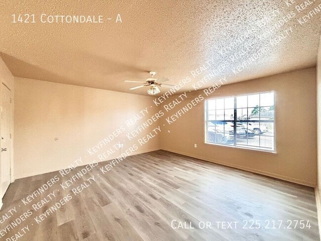Building Photo - 1421 Cottondale-A