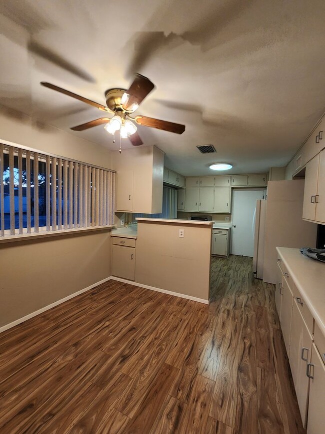 Building Photo - GREAT HOME