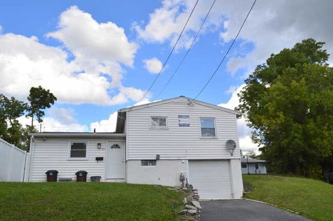 Primary Photo - 101 Lorraine Ave