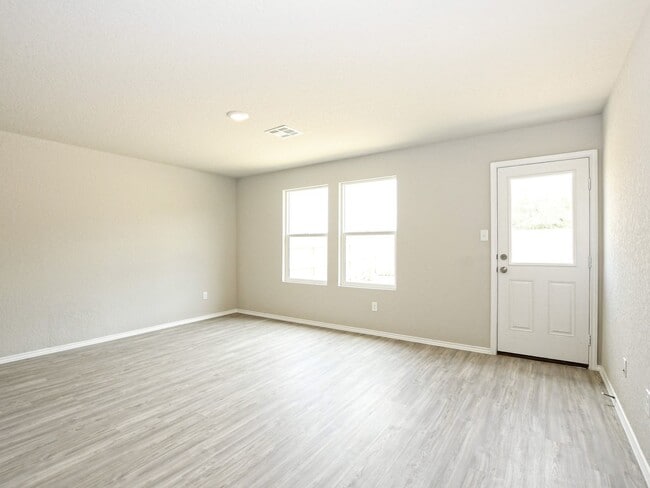 Building Photo - 4 BR /2 BA - 1667 SF Home in Hidden Trails...