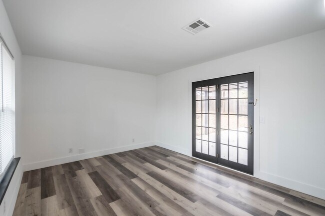 Building Photo - 3 Bed | 2 Bath | Broken Arrow