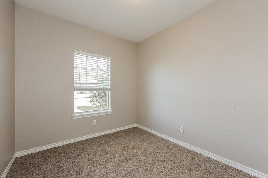 Building Photo - 9328 Rhoni Ct