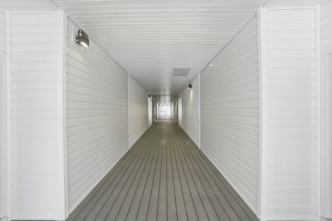 Building Photo - 1728 Vankar Dr