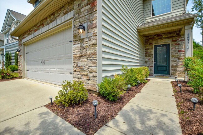 Building Photo - 2037 Ice Lake Ct