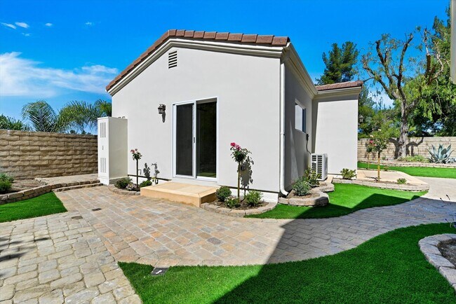 Building Photo - $3,549/mo – Brand-New 2 Bed / 2 Bath Private ADU – Agoura Hills | 800 Sq Ft