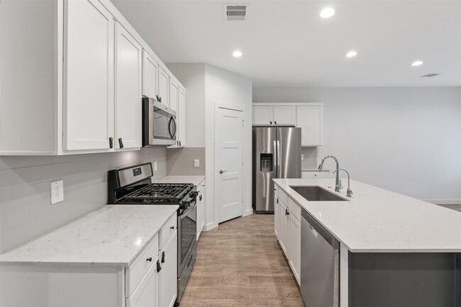 Building Photo - 14379 Sweet Mdw Trl