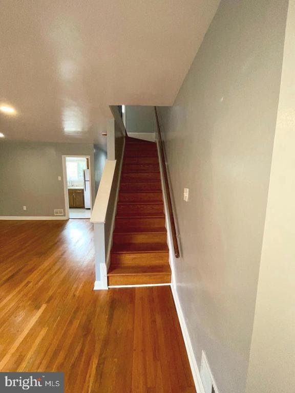 Building Photo - 5028 Roseld Ct