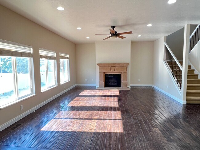 Building Photo - 13178 Woodridge Oak Cir