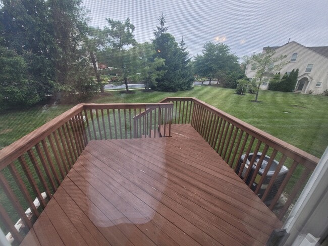 Building Photo - 701 Whitetail Cir