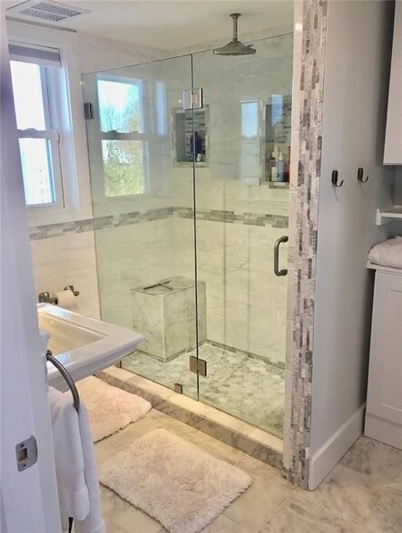 Building Photo - 307 Corey Ln