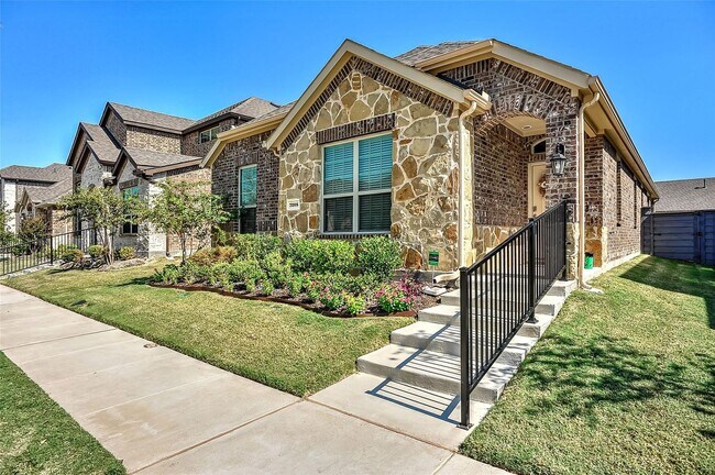 Building Photo - 3 Bed rooms and 2 baths, large master closet. Vinyl garage floor coating is just one of the many ...