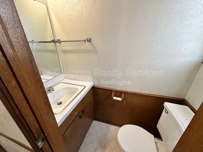 Building Photo - 2248 Laneway Cir