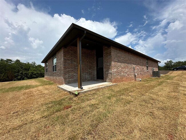 Building Photo - 17971 Lantana Loop