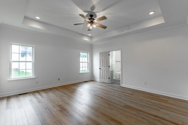 Building Photo - 7782 Prince Dr