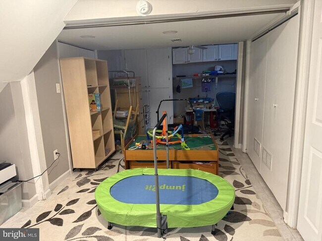 Building Photo - 308 Clagett Dr