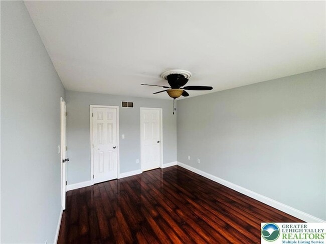 Building Photo - 2274 Briarwood Dr