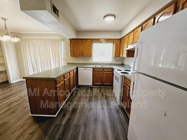 Building Photo - 4715 Kanoy Dr