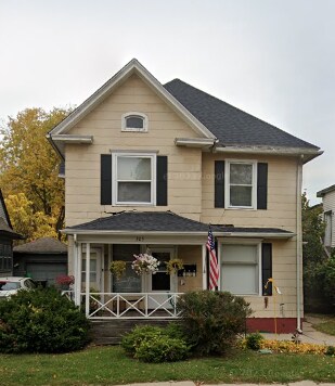 Building Photo - 305 W Navarre St