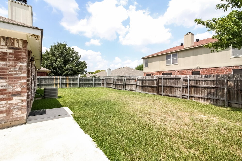 Building Photo - 3612 Garden Springs Dr