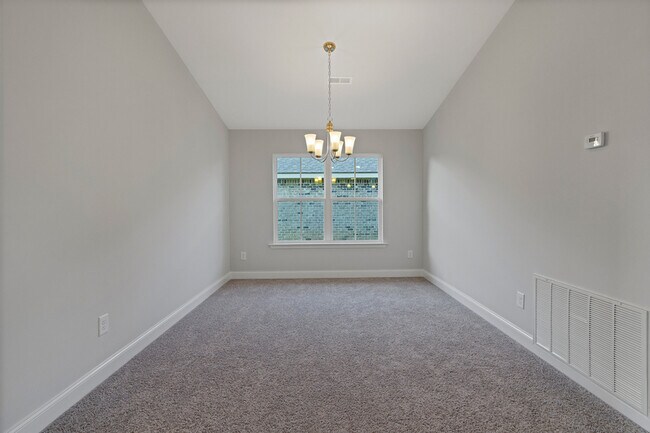 Building Photo - 105 Sorrelweed Dr