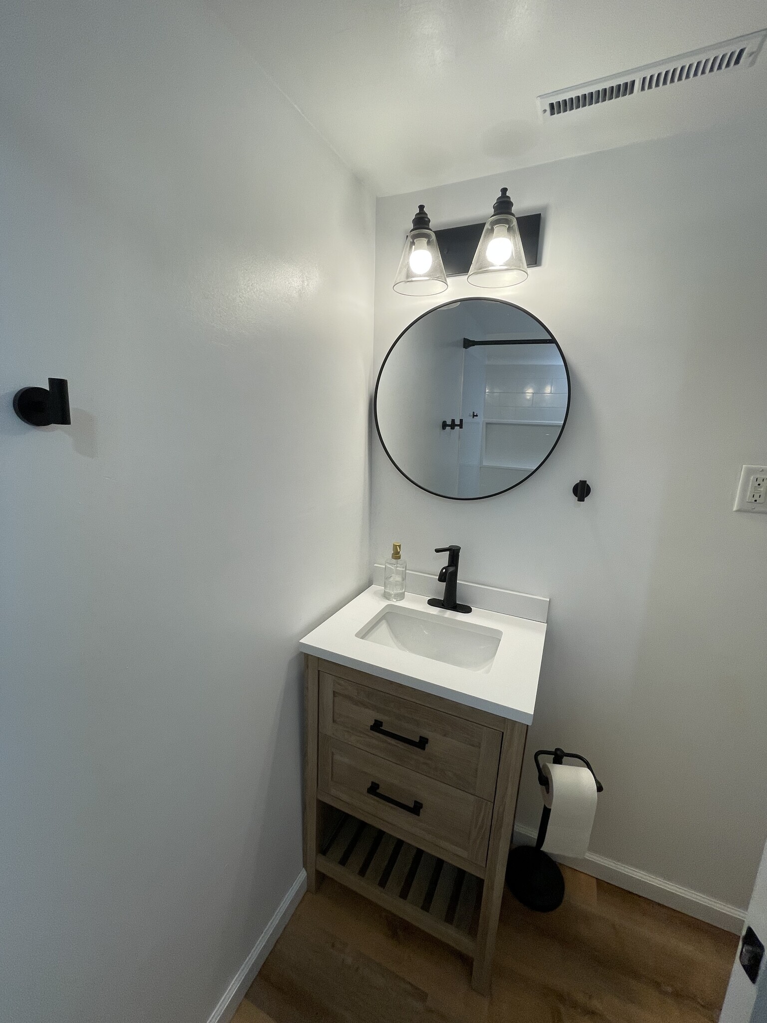 Bathroom - 222 N Main St