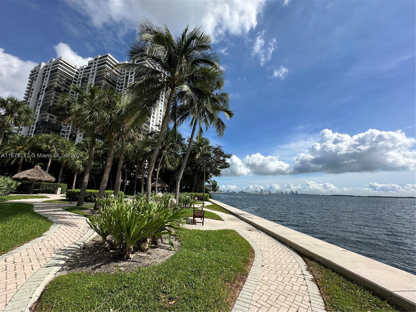 Building Photo - 2451 Brickell Ave