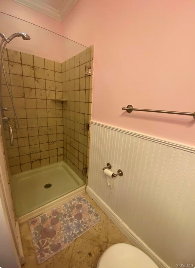 Building Photo - 100 W Broadway