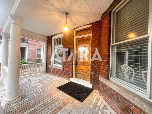 Building Photo - 226 W 300 N