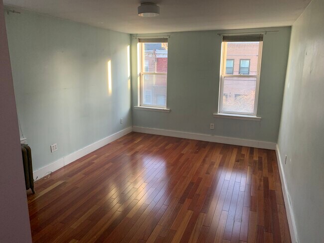 second floor rear bedroom unfurnished - 1310 Ellsworth St