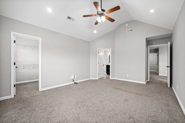 Building Photo - 739 Gaine Lynn Dr