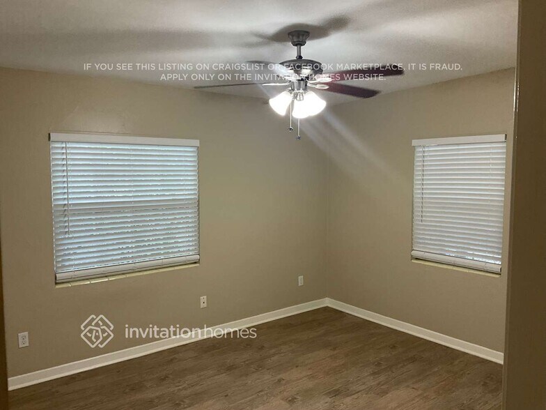 Building Photo - 3721 Lawson Dr