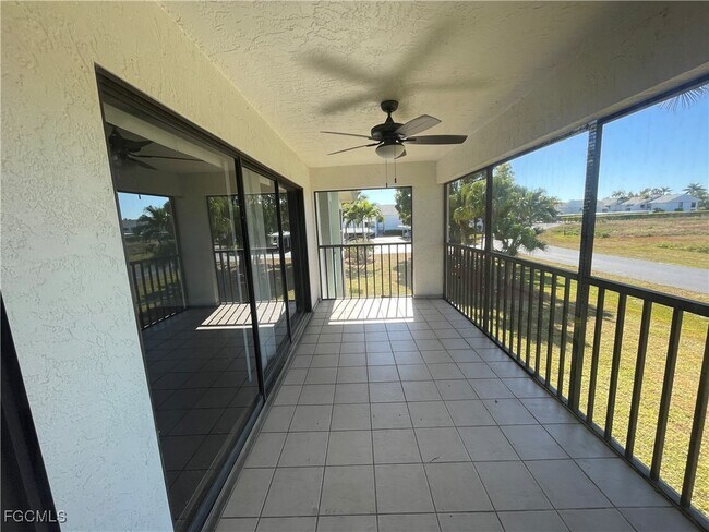 Building Photo - 13331 Greengate Blvd