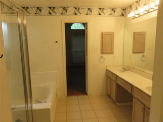 Building Photo - 1410 Ambrose Dr