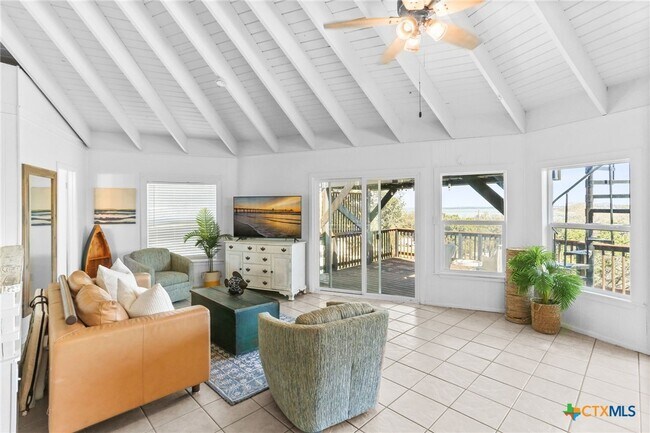 Building Photo - 1433 Riviera Dr