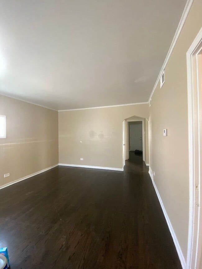 Building Photo - Beautiful House Available NOW $1500.00