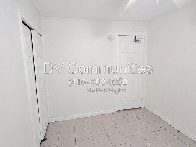 Building Photo - 776 27th Ave N