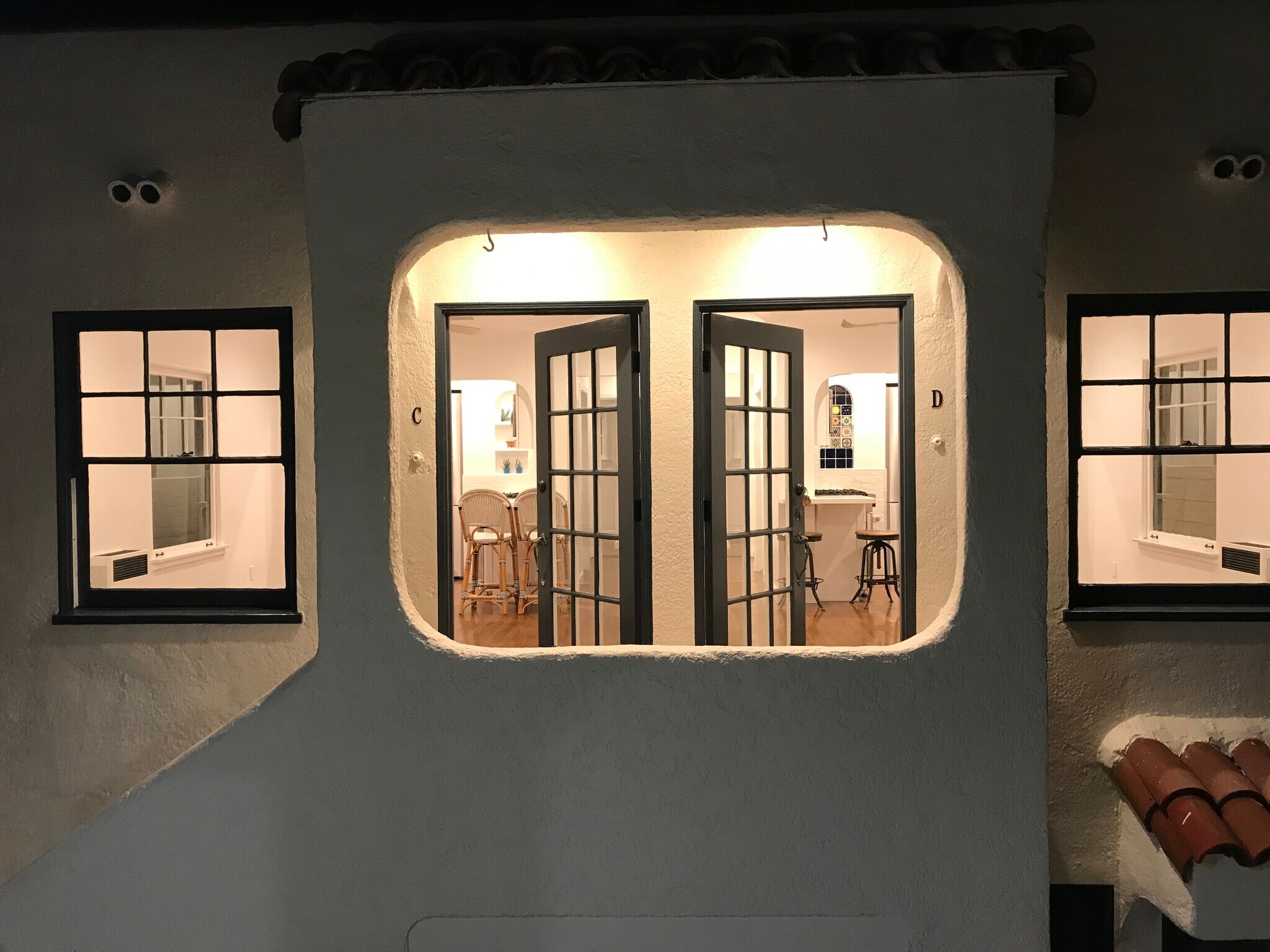 Building Photo - 915 Manhattan Ave