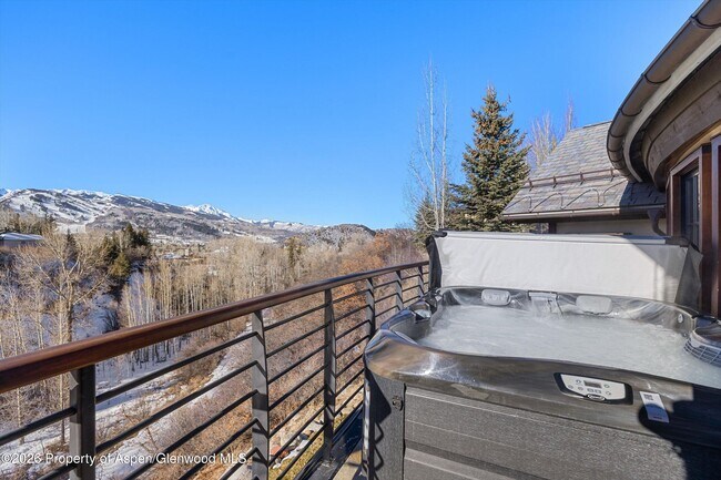 Building Photo - 294 Draw Dr