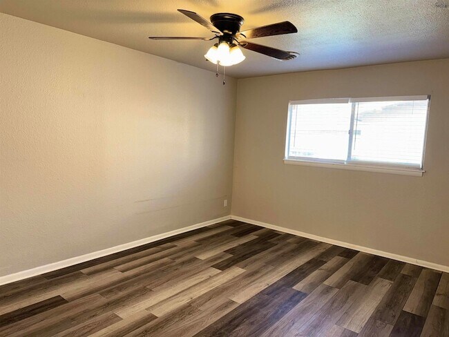 Building Photo - 4205 York St