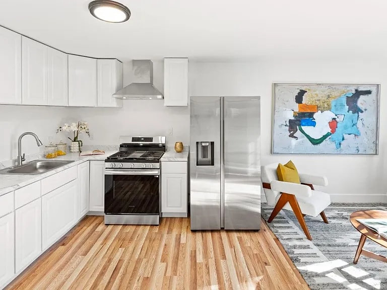 Building Photo - 2887 Fordham St