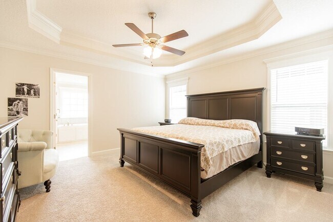 Building Photo - Beautiful 3-Bedroom Home with Modern Finishes and Outdoor Living in Nelson Hill NEAR the pond