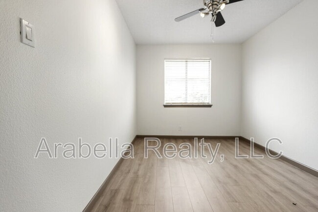 Building Photo - 6931 Quail Branch