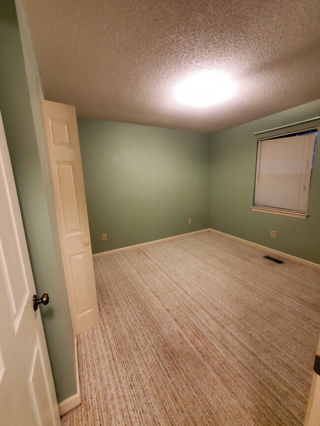 Building Photo - 4463 Ellis Cir NW