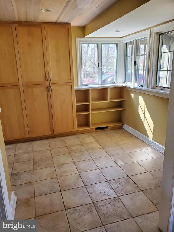 Building Photo - 4 Sorrel Dr