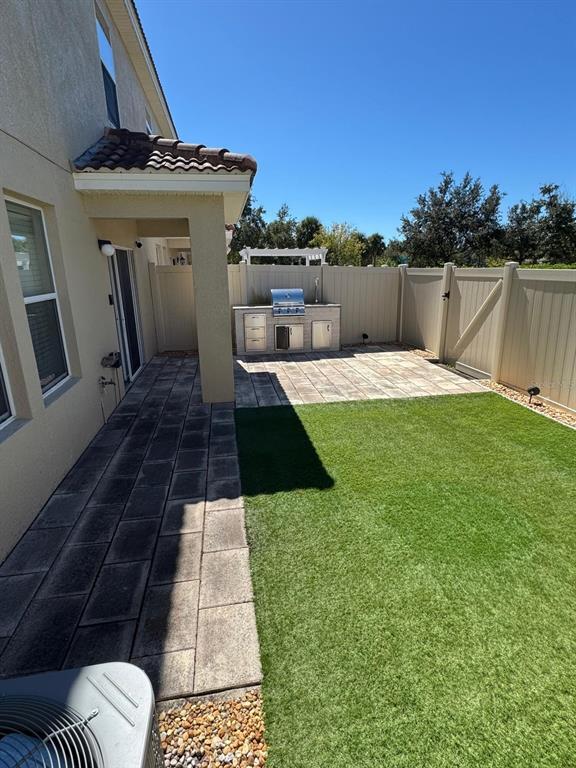 Building Photo - 2091 Bent Grass Ave