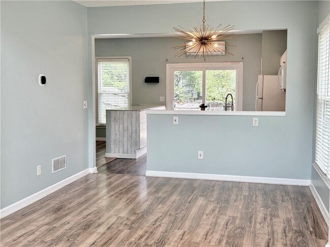 Building Photo - 1667 Woodsford Rd